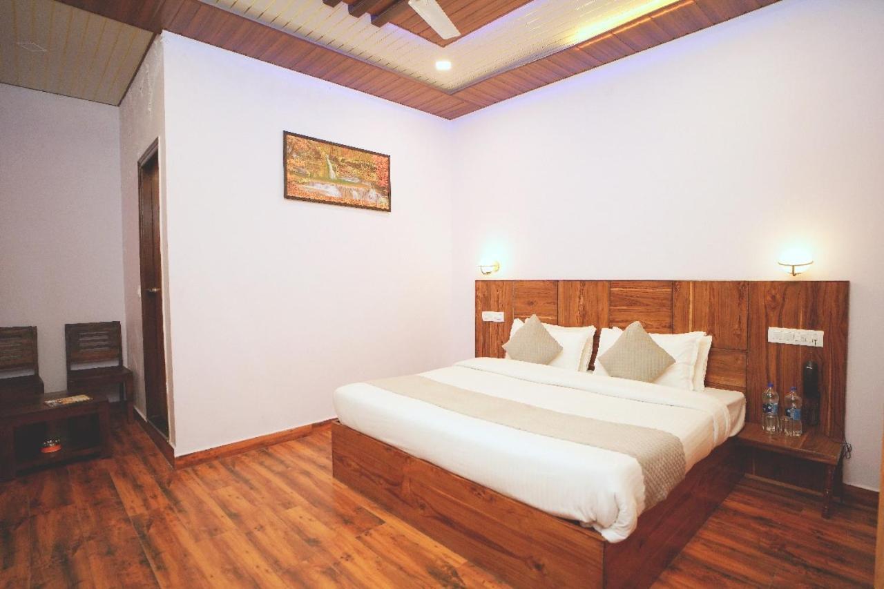 Hotel Kasauli View Cafe Restaurant Open Terrace Mountain View Εξωτερικό φωτογραφία
