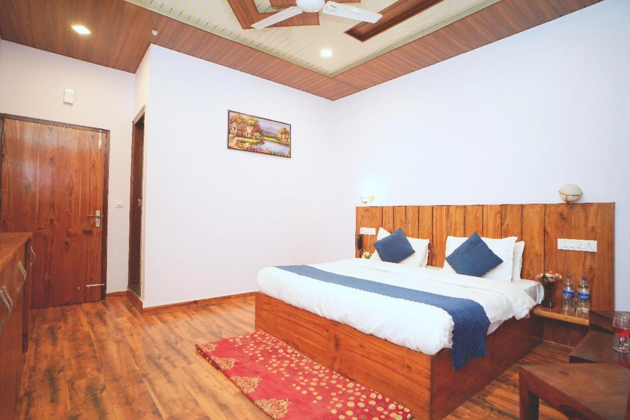 Hotel Kasauli View Cafe Restaurant Open Terrace Mountain View Εξωτερικό φωτογραφία